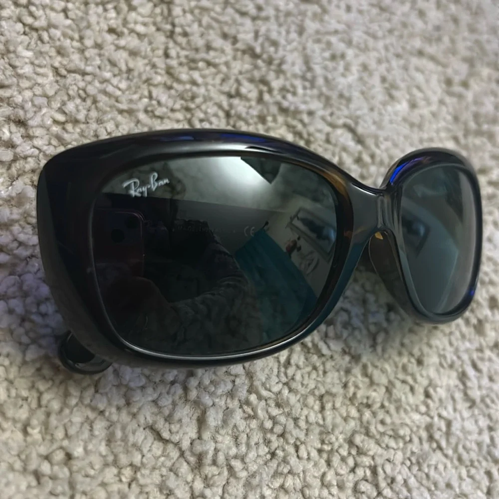 Authentic Ray-Ban JACKIE OHH RB4101
Women's Sunglasses - Light Havana - Picture 2 of 9